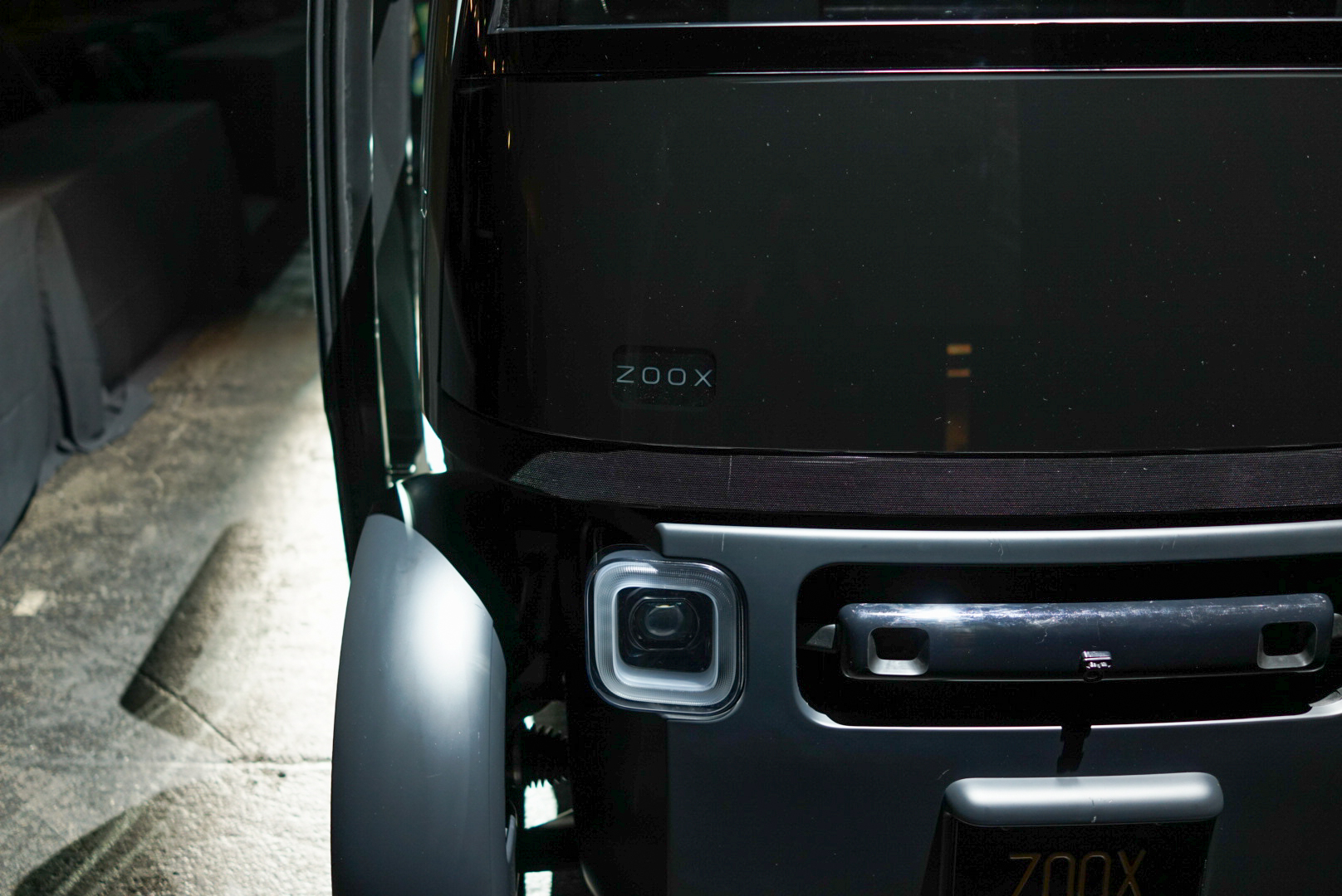 Zoox autonomous driving vehicle