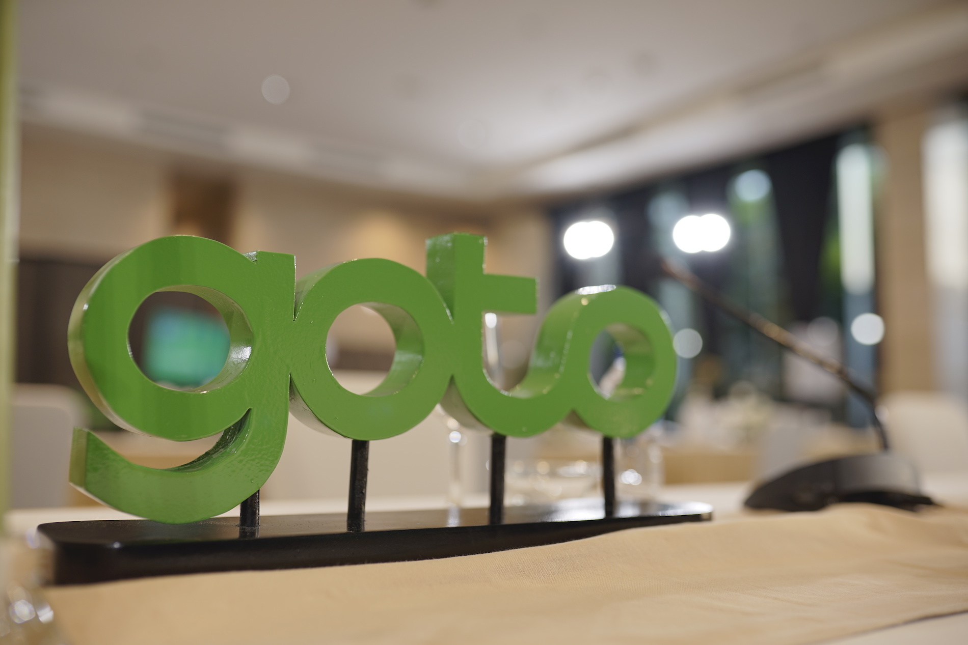 3D GoTo logo