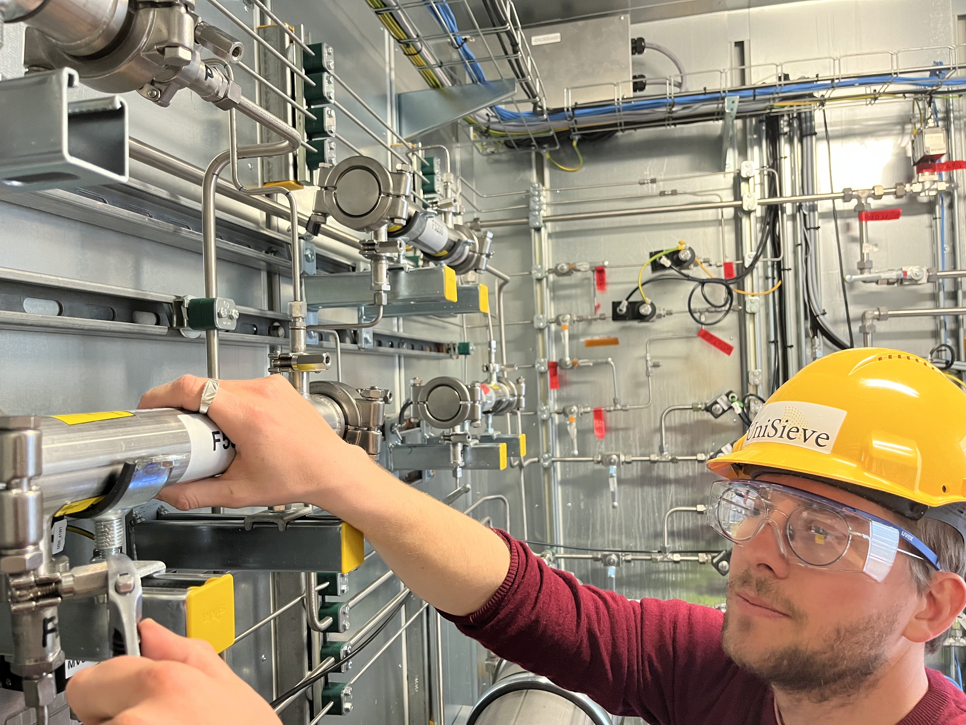 Fitting a UniSieve demo unit