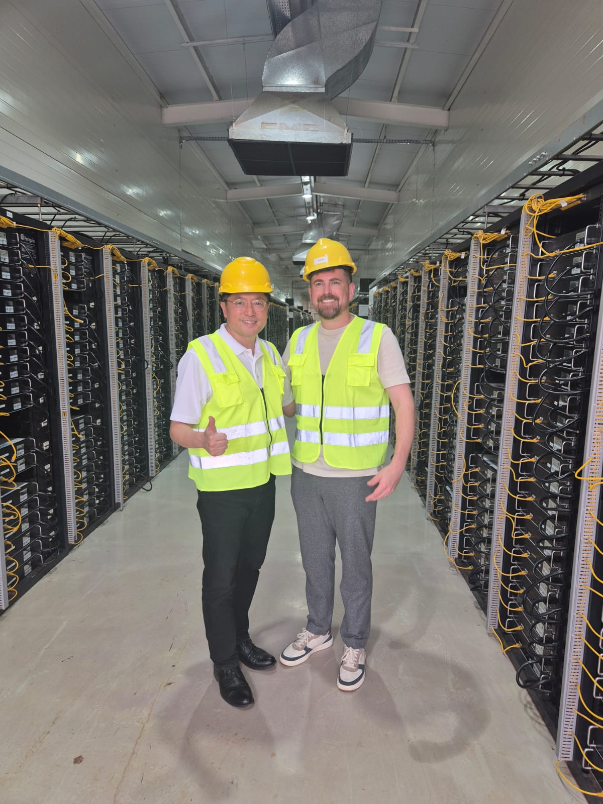General Compute CEO Finn Puklowski, left, with Aquatron CEO Michael Kim